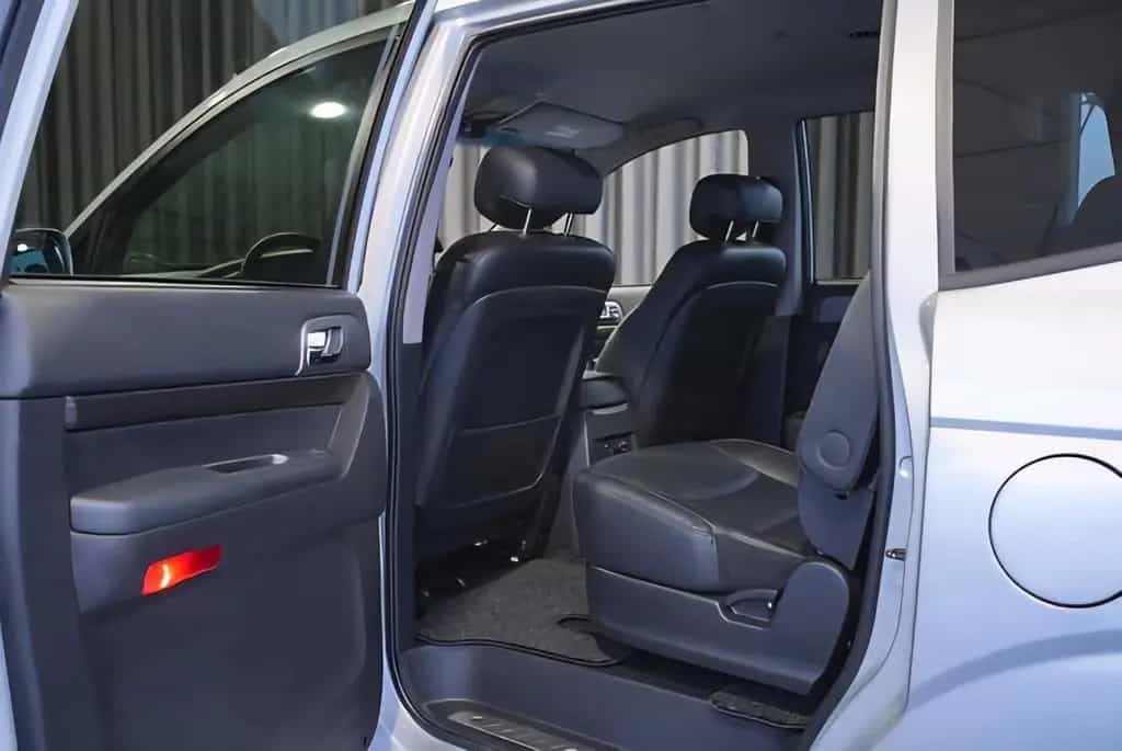 Ssangyong Rodius Sapphire 4WD/7-Sitze/Leder/AHK 12/2017-photo-17