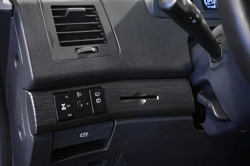 Ssangyong Rodius Sapphire 4WD/7-Sitze/Leder/AHK 12/2017-photo-19