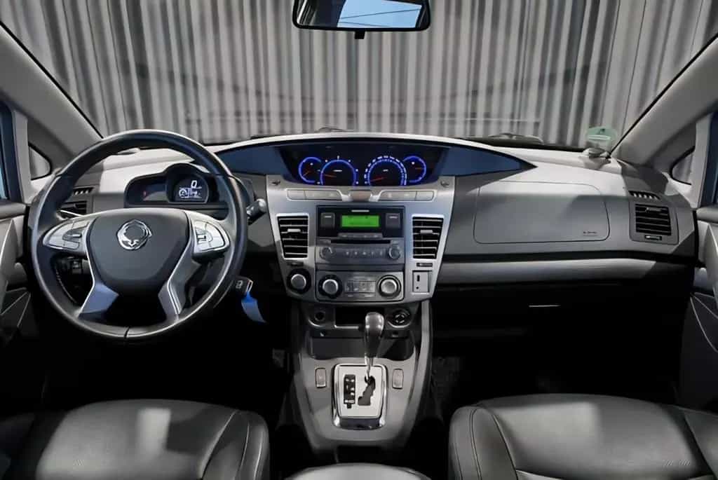 Ssangyong Rodius Sapphire 4WD/7-Sitze/Leder/AHK 12/2017-photo-30