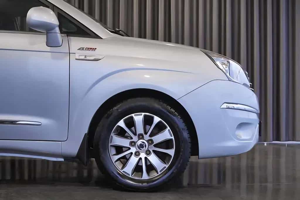 Ssangyong Rodius Sapphire 4WD/7-Sitze/Leder/AHK 12/2017-photo-5