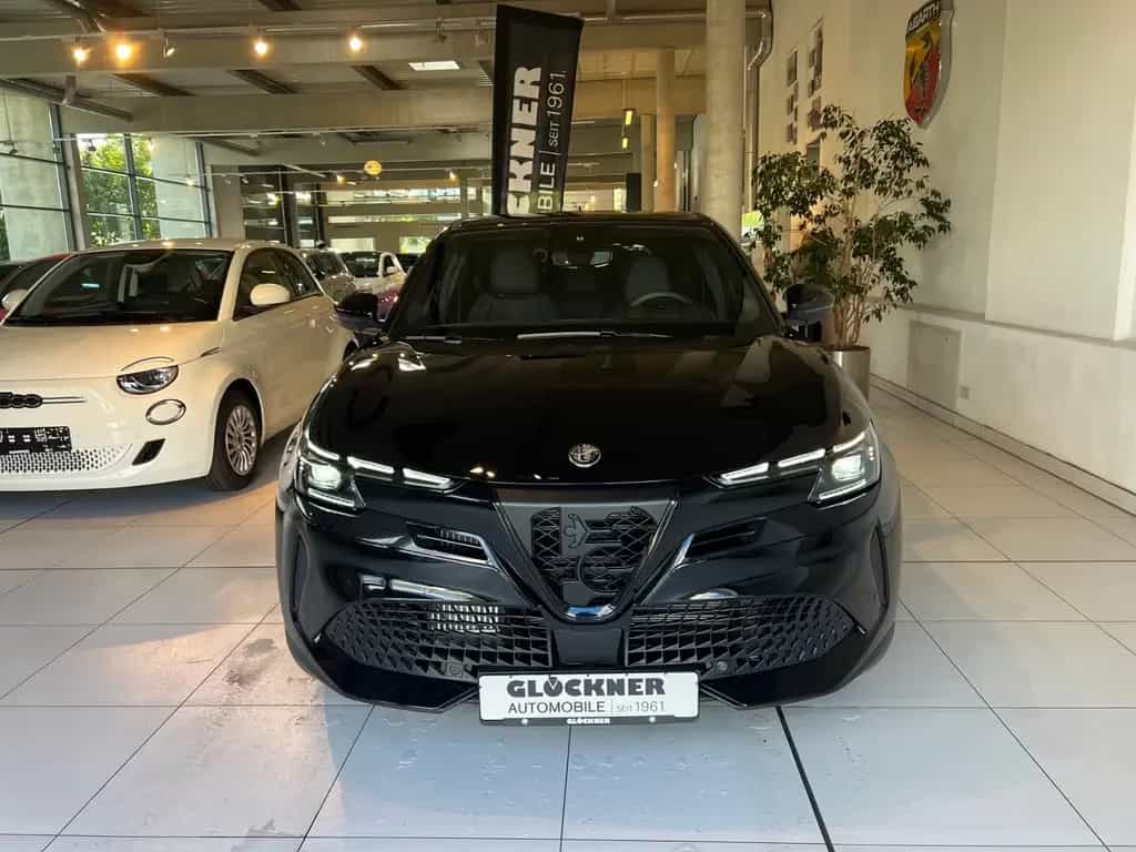 Alfa Romeo Junior Ibrida 1.2 VGT Speciale 08/2025-photo-2