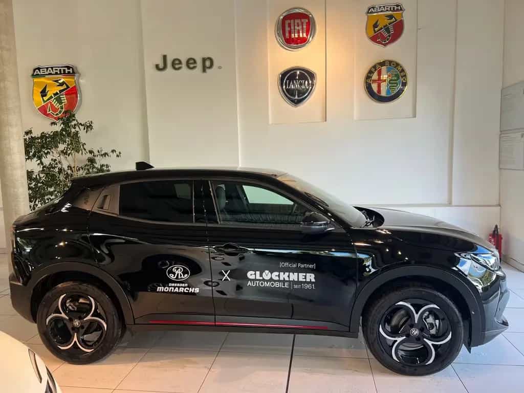 Alfa Romeo Junior Ibrida 1.2 VGT Speciale 08/2025-photo-4
