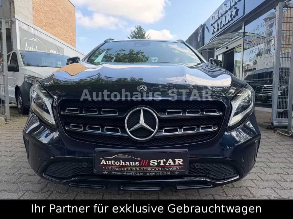 Mercedes-Benz GLA 200 GLA200 URBAN / KAMERA - MEMORY - NAVI - LEDER 05/2017-photo-1
