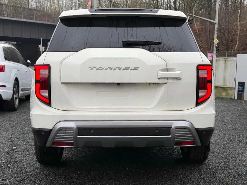 Ssangyong Torres 1.5 T-GDI QUARTZ/AUT/LEDER/CAM/SHZ 11/2024-photo-4