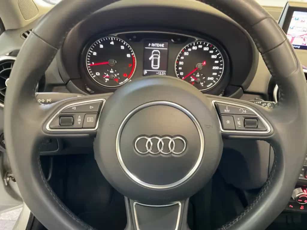 Audi A1 1,4 TFSI Aut, Navi,Xenon,Pano,1.Hd. 07/2012-photo-35