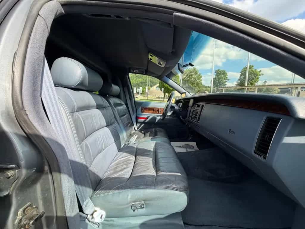 Cadillac Fleetwood 5.7 / LEICHENWAGEN / KRYSTAL / SARG 10/1994-photo-20