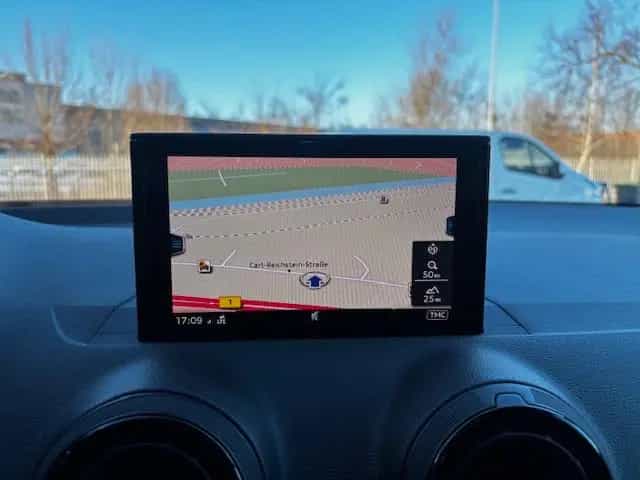 Audi Q2 quattro sport/AHK/Kamera/Navi/LED 06/2018-photo-13