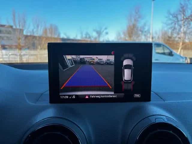 Audi Q2 quattro sport/AHK/Kamera/Navi/LED 06/2018-photo-14