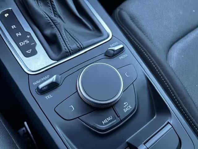 Audi Q2 quattro sport/AHK/Kamera/Navi/LED 06/2018-photo-15