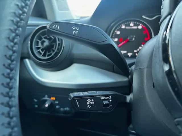 Audi Q2 quattro sport/AHK/Kamera/Navi/LED 06/2018-photo-18
