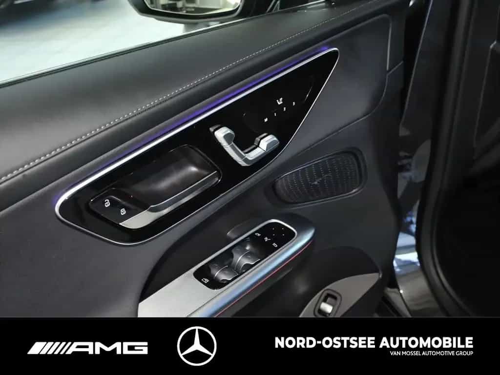 Mercedes-Benz GLC 300 d AMG 4M AHK DISTRONIC MBUX SHZ KEYLESS 08/2025-photo-12