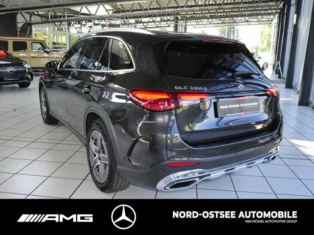 Mercedes-Benz GLC 300 d AMG 4M AHK DISTRONIC MBUX SHZ KEYLESS 08/2025-photo-3
