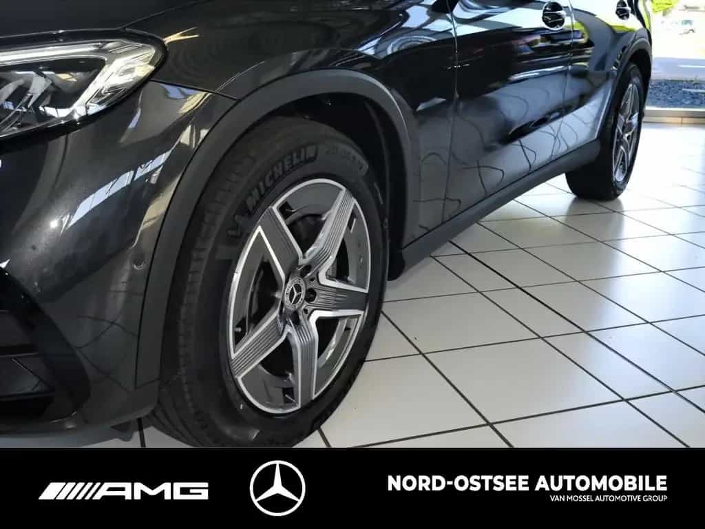 Mercedes-Benz GLC 300 d AMG 4M AHK DISTRONIC MBUX SHZ KEYLESS 08/2025-photo-4