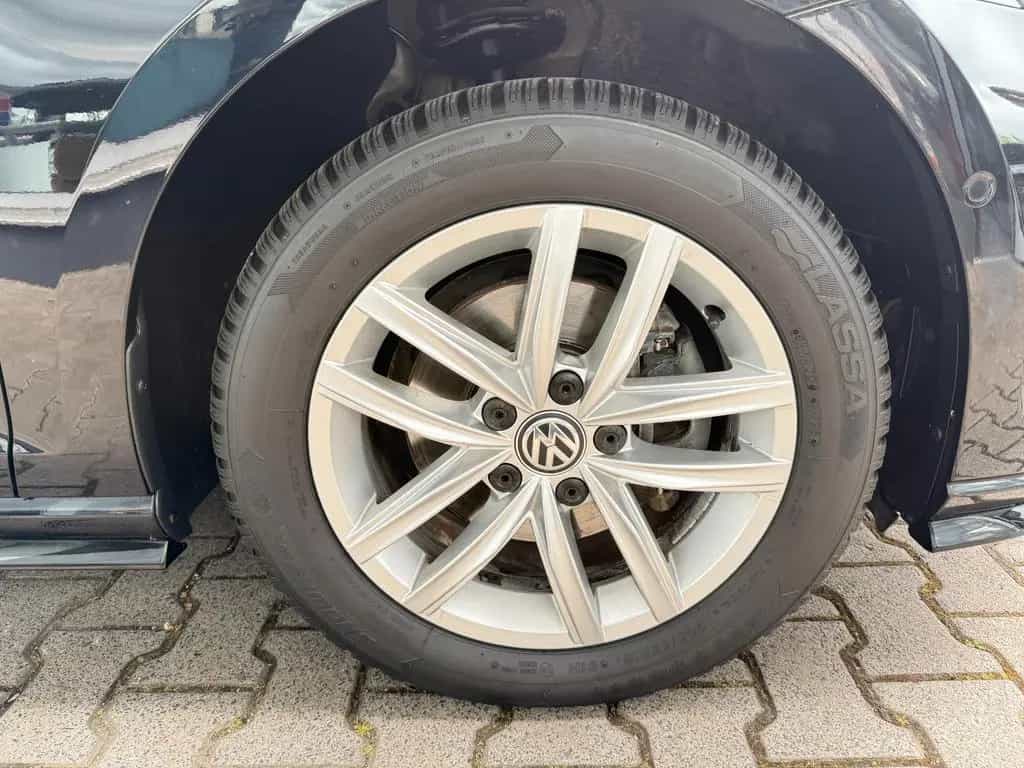 Volkswagen Golf VII Variant *KAMERA*NAVI*AUTOM*R-LINE*AUTOM 11/2019-photo-10