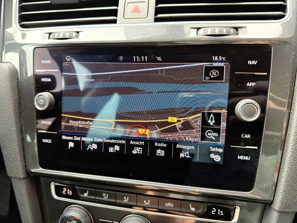 Volkswagen Golf VII Variant *KAMERA*NAVI*AUTOM*R-LINE*AUTOM 11/2019-photo-19