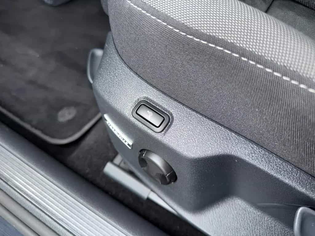 Volkswagen Golf VII Variant *KAMERA*NAVI*AUTOM*R-LINE*AUTOM 11/2019-photo-25