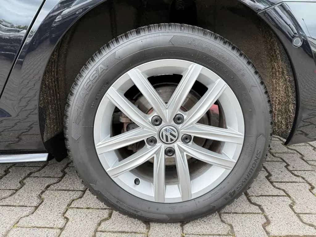 Volkswagen Golf VII Variant *KAMERA*NAVI*AUTOM*R-LINE*AUTOM 11/2019-photo-3