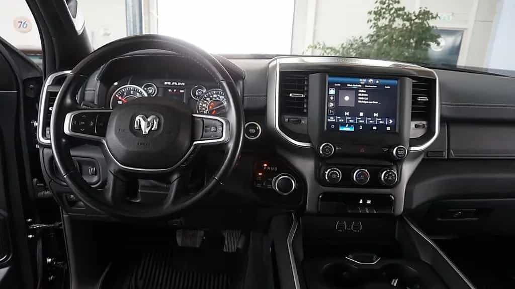 Dodge RAM 1500 HEMI Quad Cab 4x4*AHK*Longbed* 07/2022-photo-10