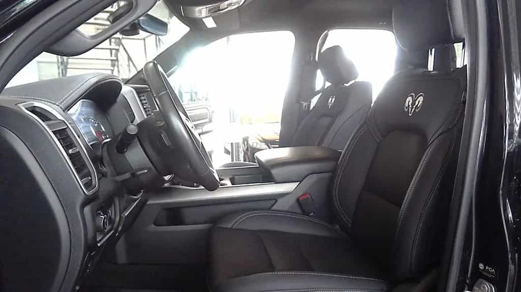 Dodge RAM 1500 HEMI Quad Cab 4x4*AHK*Longbed* 07/2022-photo-12
