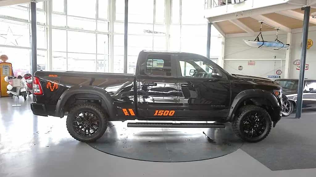 Dodge RAM 1500 HEMI Quad Cab 4x4*AHK*Longbed* 07/2022-photo-2