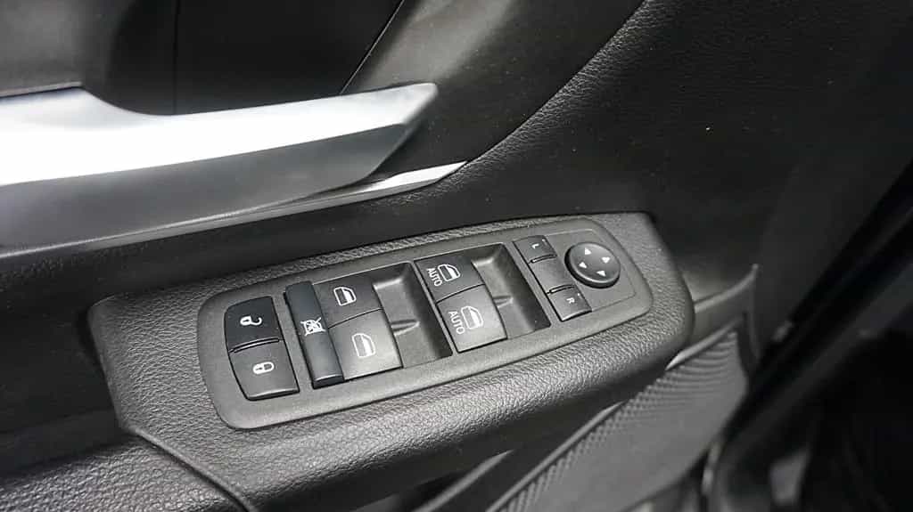 Dodge RAM 1500 HEMI Quad Cab 4x4*AHK*Longbed* 07/2022-photo-20