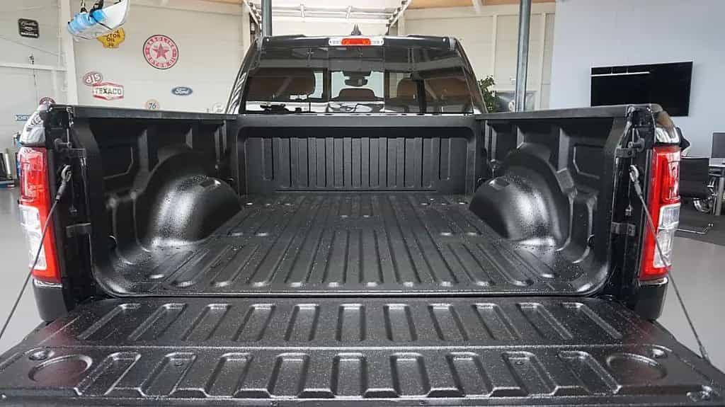 Dodge RAM 1500 HEMI Quad Cab 4x4*AHK*Longbed* 07/2022-photo-8