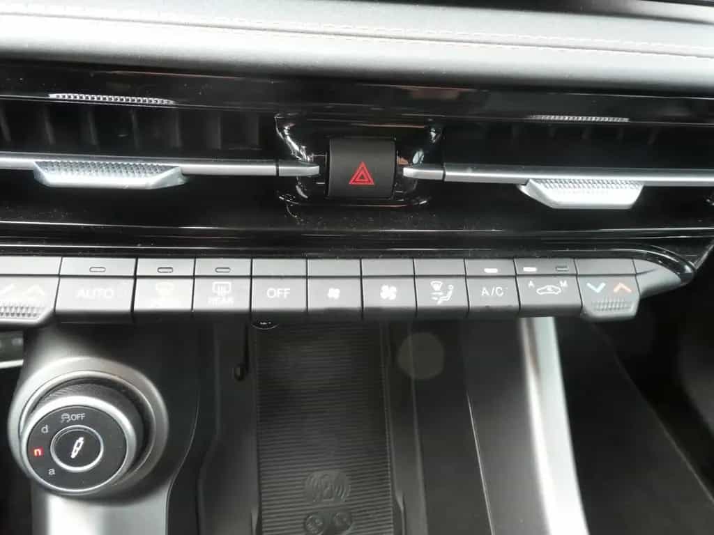 Alfa Romeo Tonale Veloce, Klima, SHZ, PDC, Kamera, Navi 05/2024-photo-24
