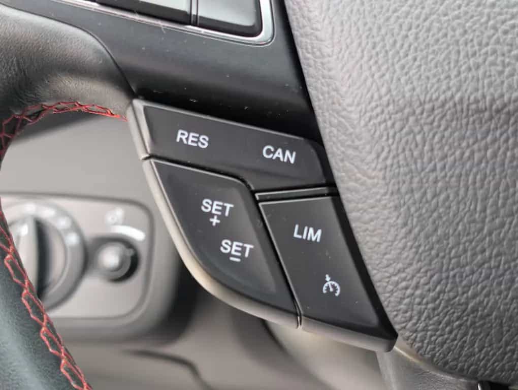 Ford Kuga 2.0 TDCI ST-Line*4x4*AHK*BiXen*RKam*Memory* 01/2019-photo-27