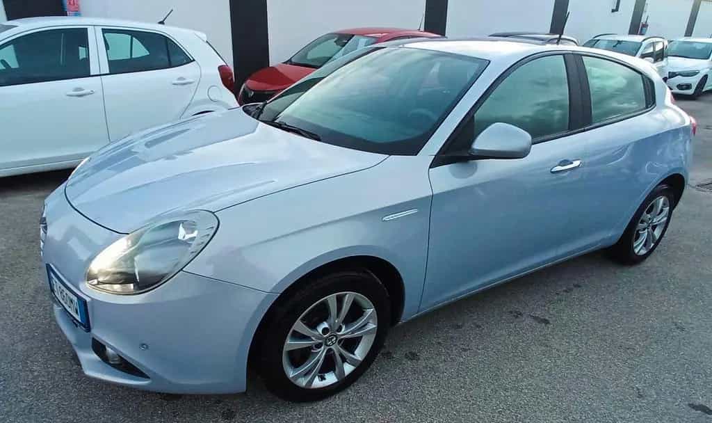 Alfa Romeo Giulietta MJT NAVI 01/2015-photo-0