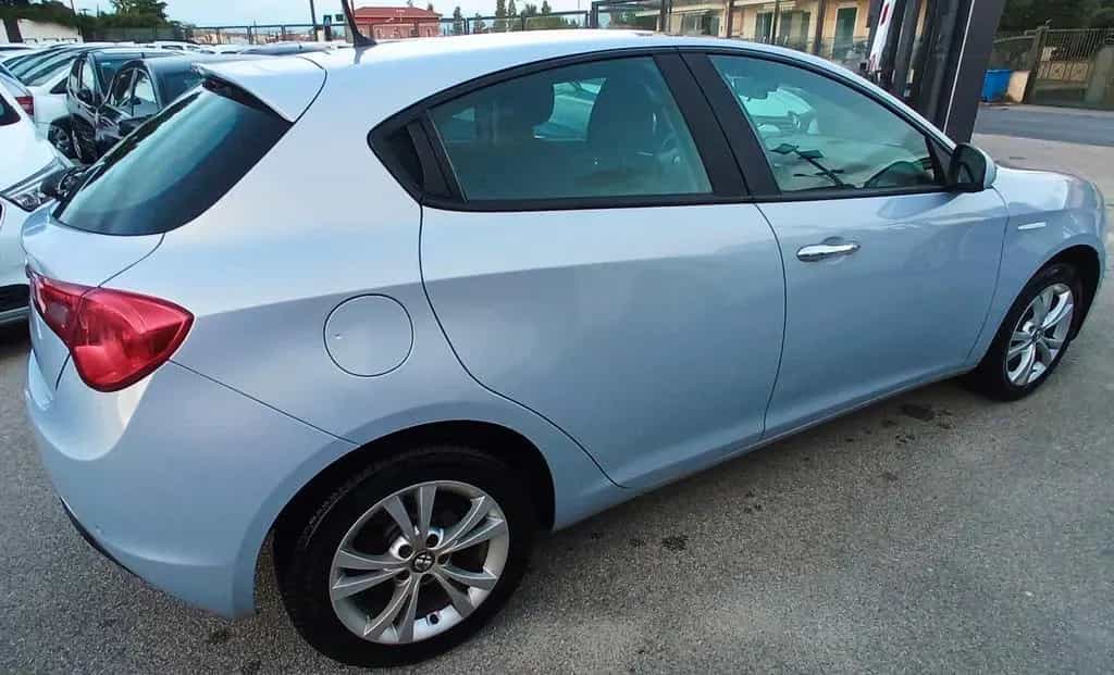 Alfa Romeo Giulietta MJT NAVI 01/2015-photo-6