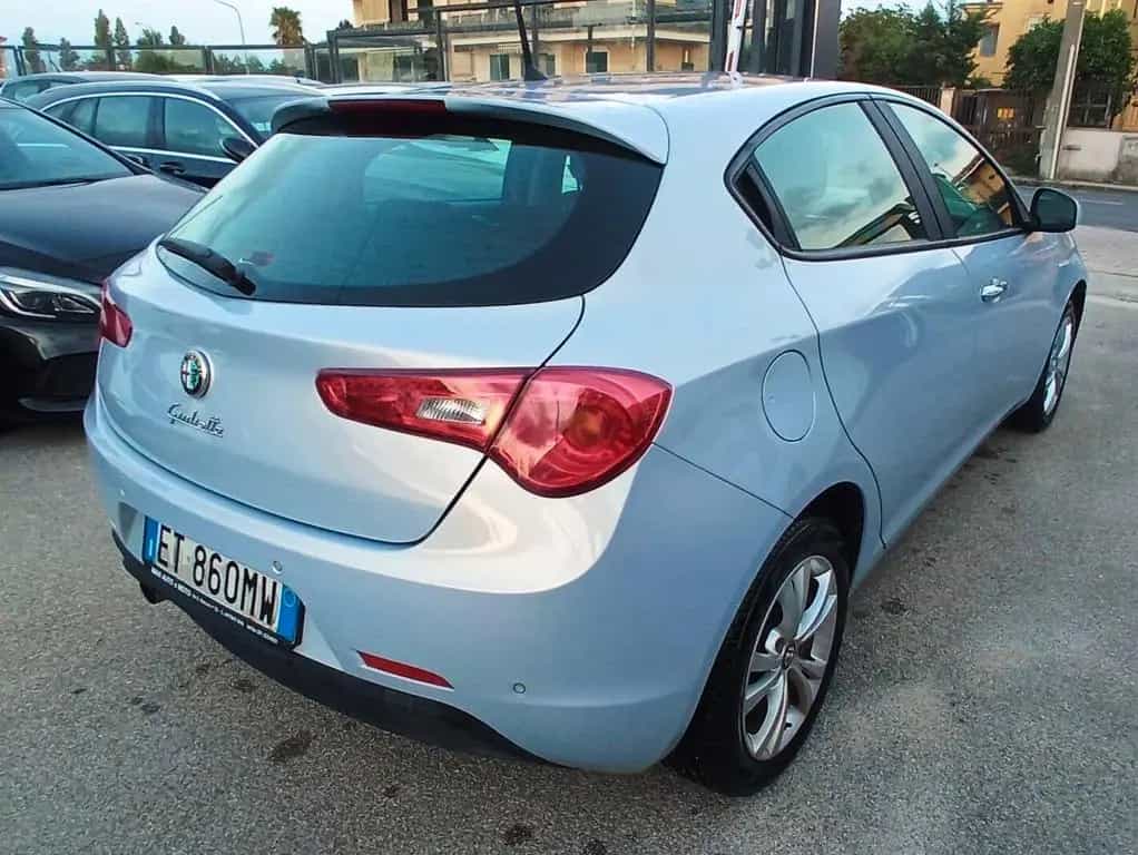Alfa Romeo Giulietta MJT NAVI 01/2015-photo-7