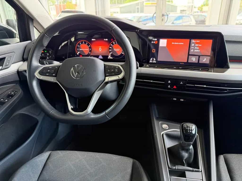 Volkswagen Golf VIII Variant Life Climatronic Winterpaket 03/2023-photo-11