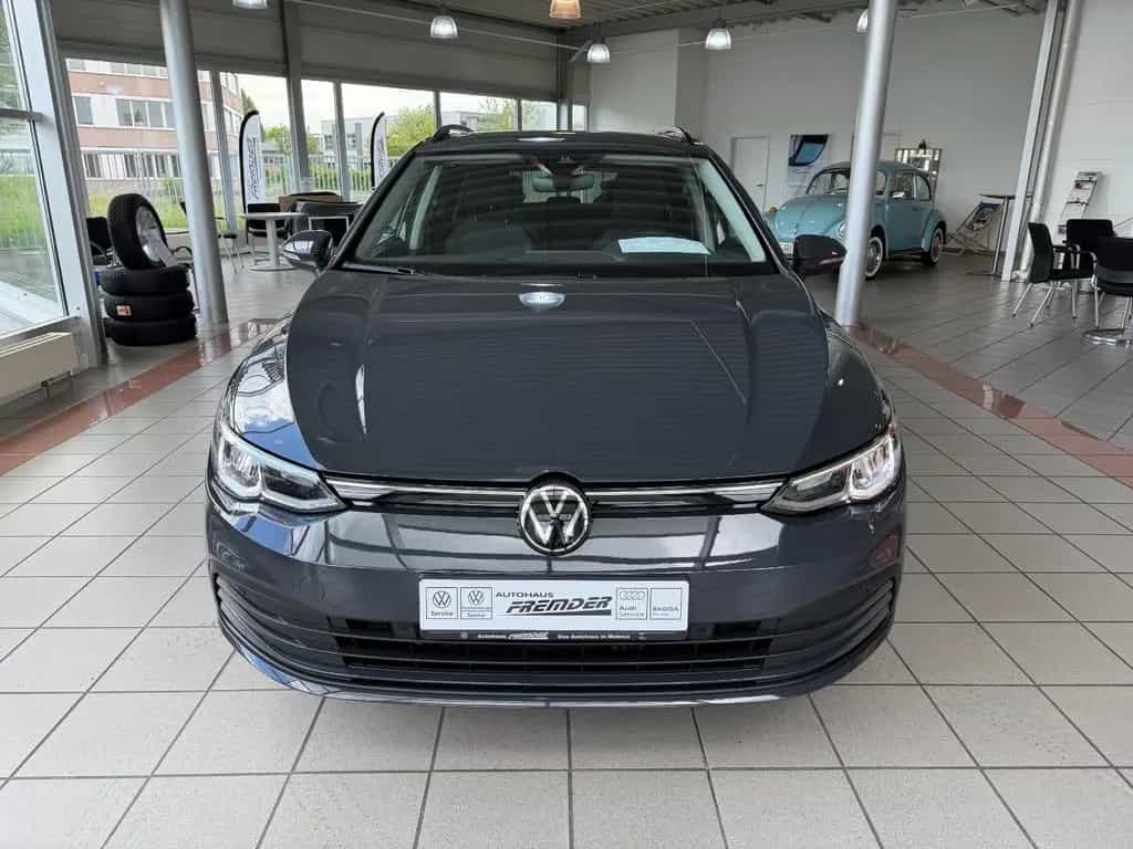 Volkswagen Golf VIII Variant Life Climatronic Winterpaket 03/2023-photo-2