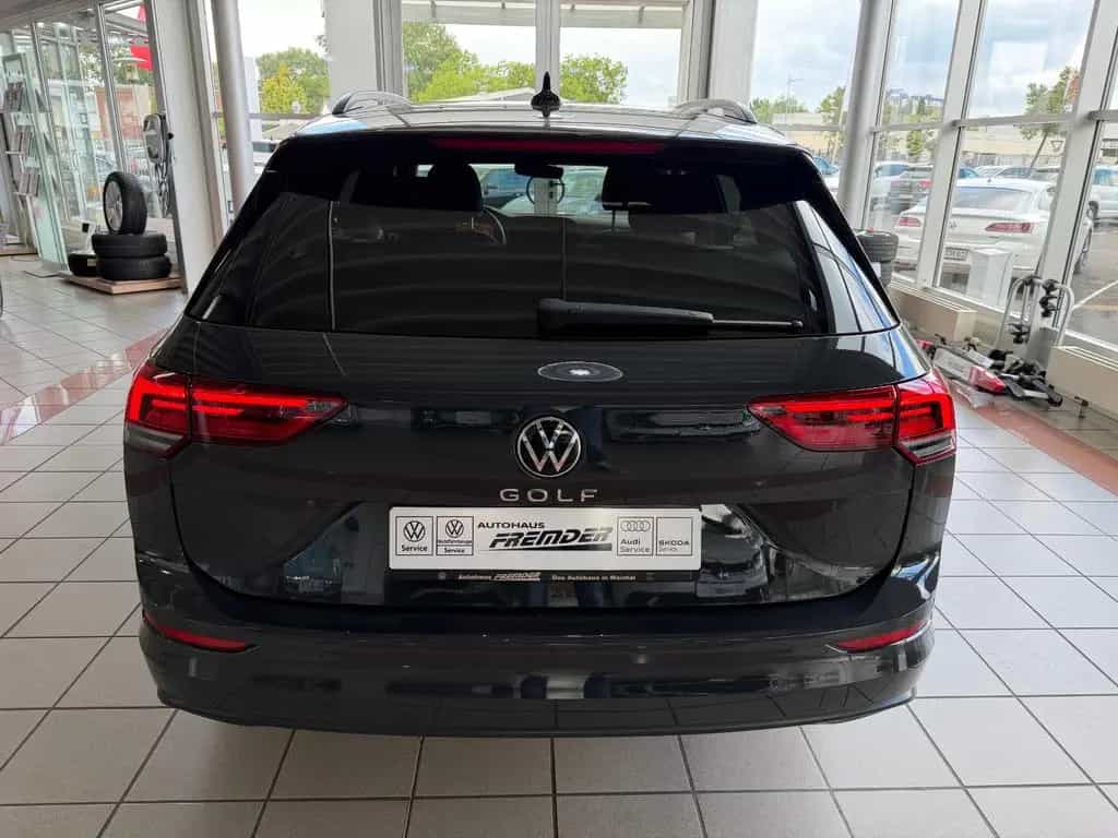 Volkswagen Golf VIII Variant Life Climatronic Winterpaket 03/2023-photo-5