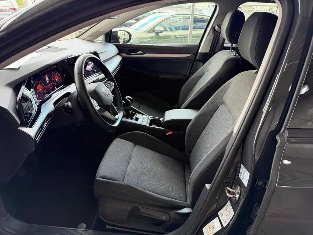 Volkswagen Golf VIII Variant Life Climatronic Winterpaket 03/2023-photo-8