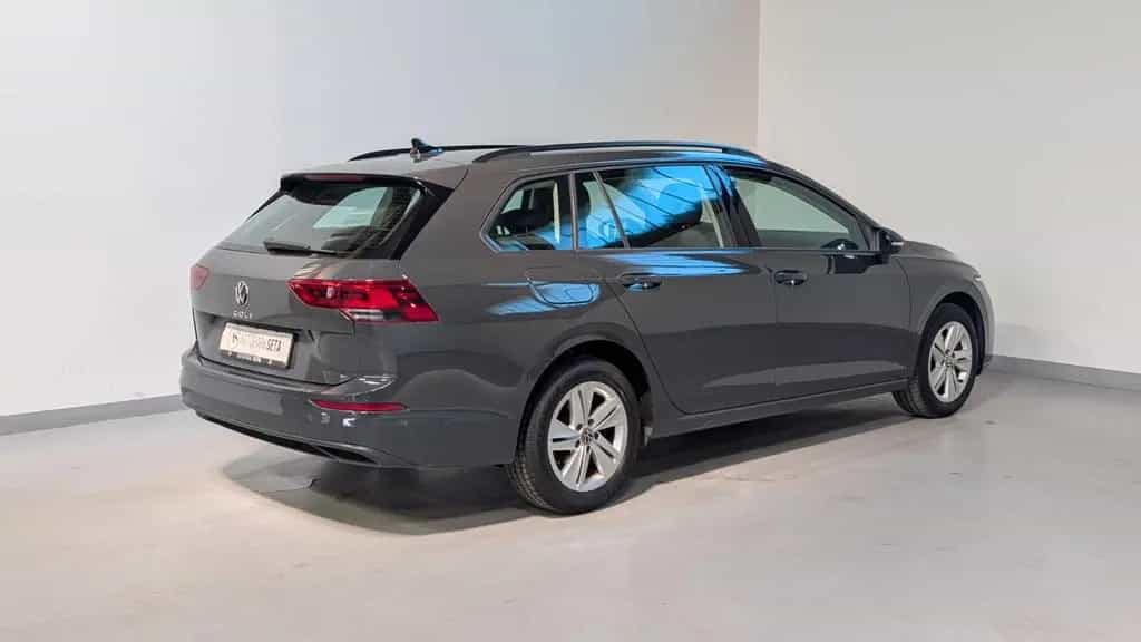 Volkswagen Golf VIII 2.0TDI DSG Var. Life AID*ACC*LANE*SHZ 07/2022-photo-3