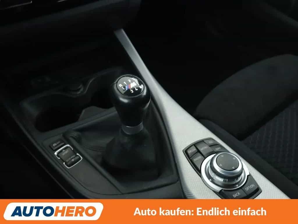 BMW 118 1er 118i M Sport *NAVI*LED*TEMPO*PDC*SHZ* 06/2017-photo-22