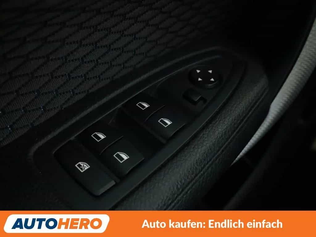 BMW 118 1er 118i M Sport *NAVI*LED*TEMPO*PDC*SHZ* 06/2017-photo-25