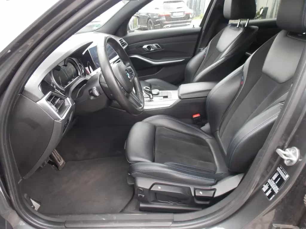 BMW 320 d M Sport Limousine 04/2020-photo-8