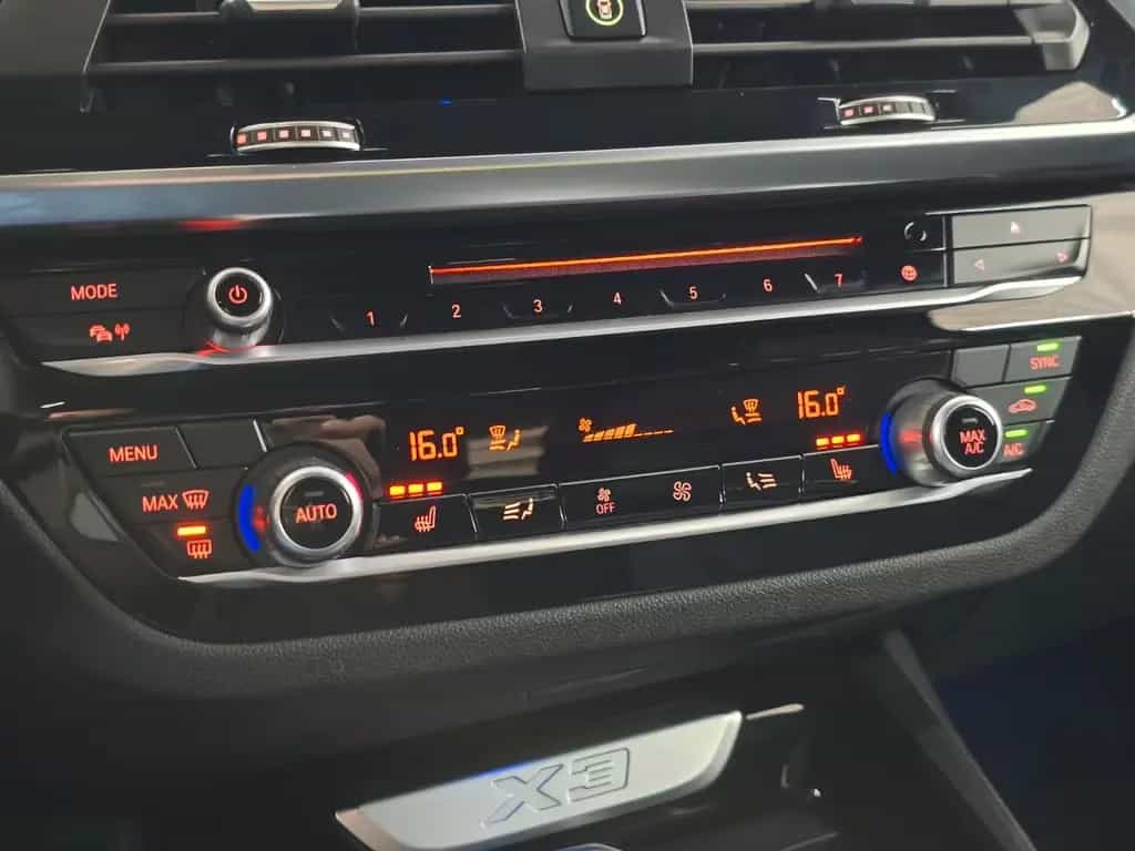 BMW X3 xDrive 20 d M Sport*PDACH*AHK*LED*HUD*RFK*SH* 11/2017-photo-40