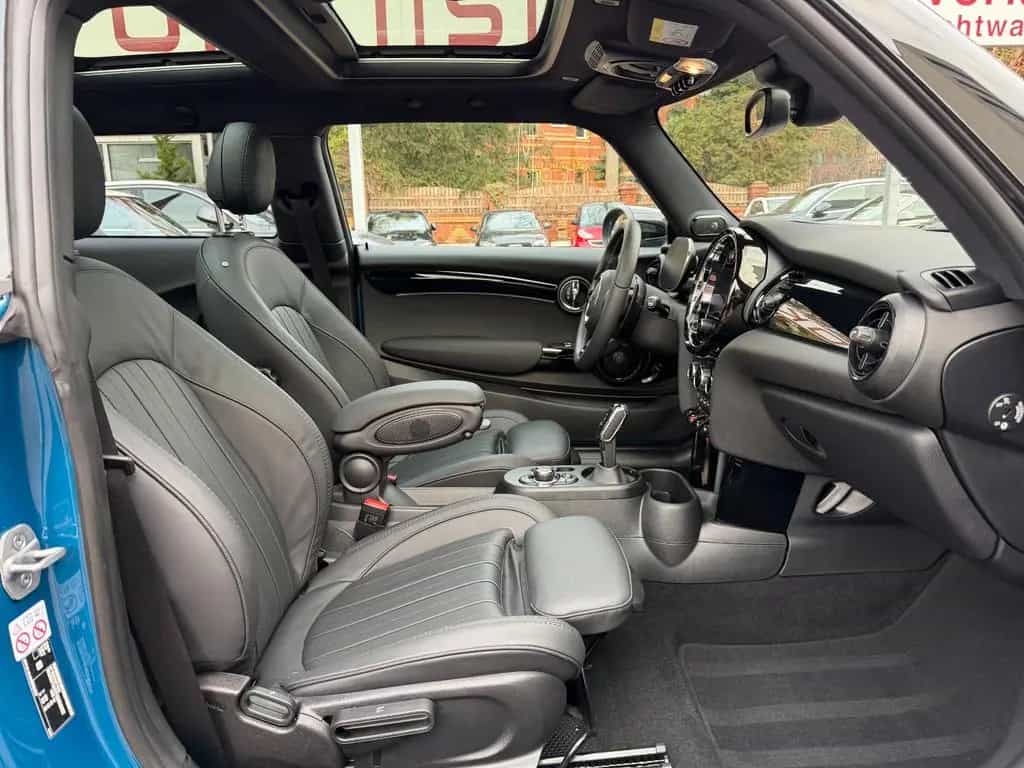 MINI Cooper S JCWTrim*eSD*NAVI*LED*H/K*KAM 09/2022-photo-12