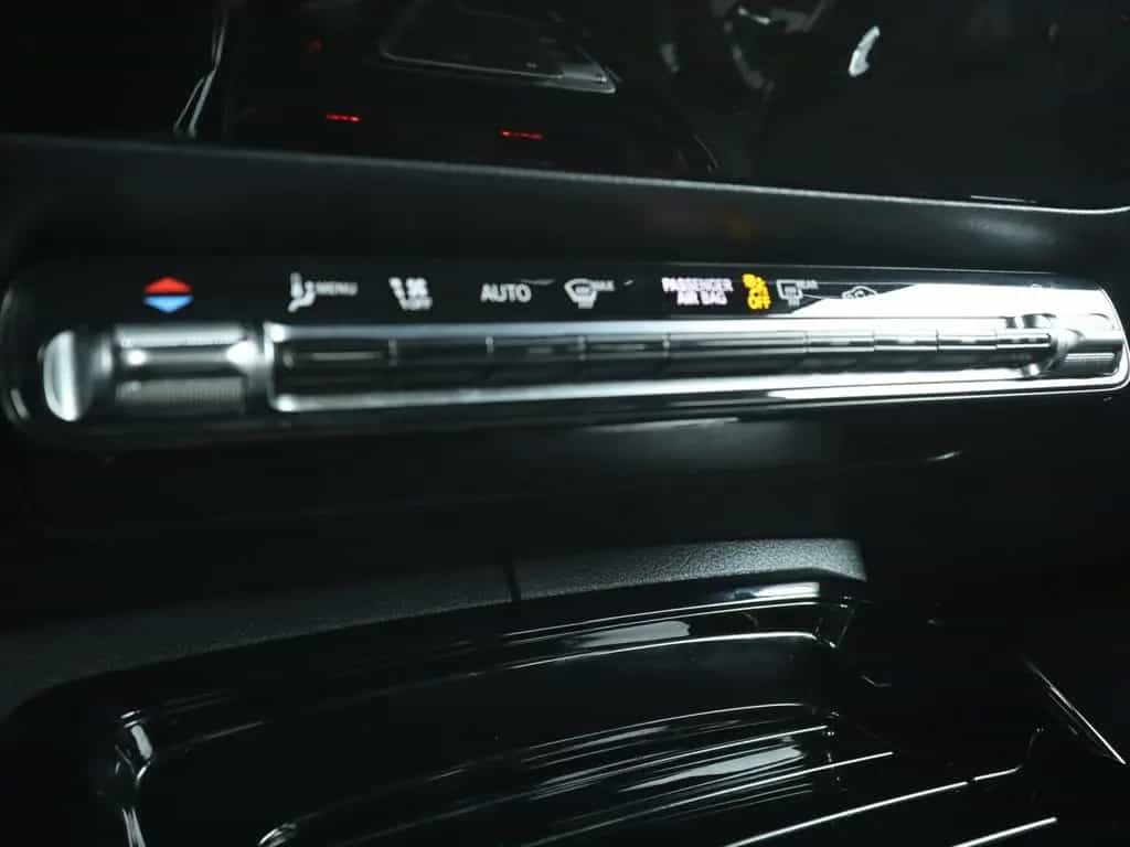 Mercedes-Benz A 35 AMG 4M Panorama*Multibeam*Standheizung*360° 10/2019-photo-13