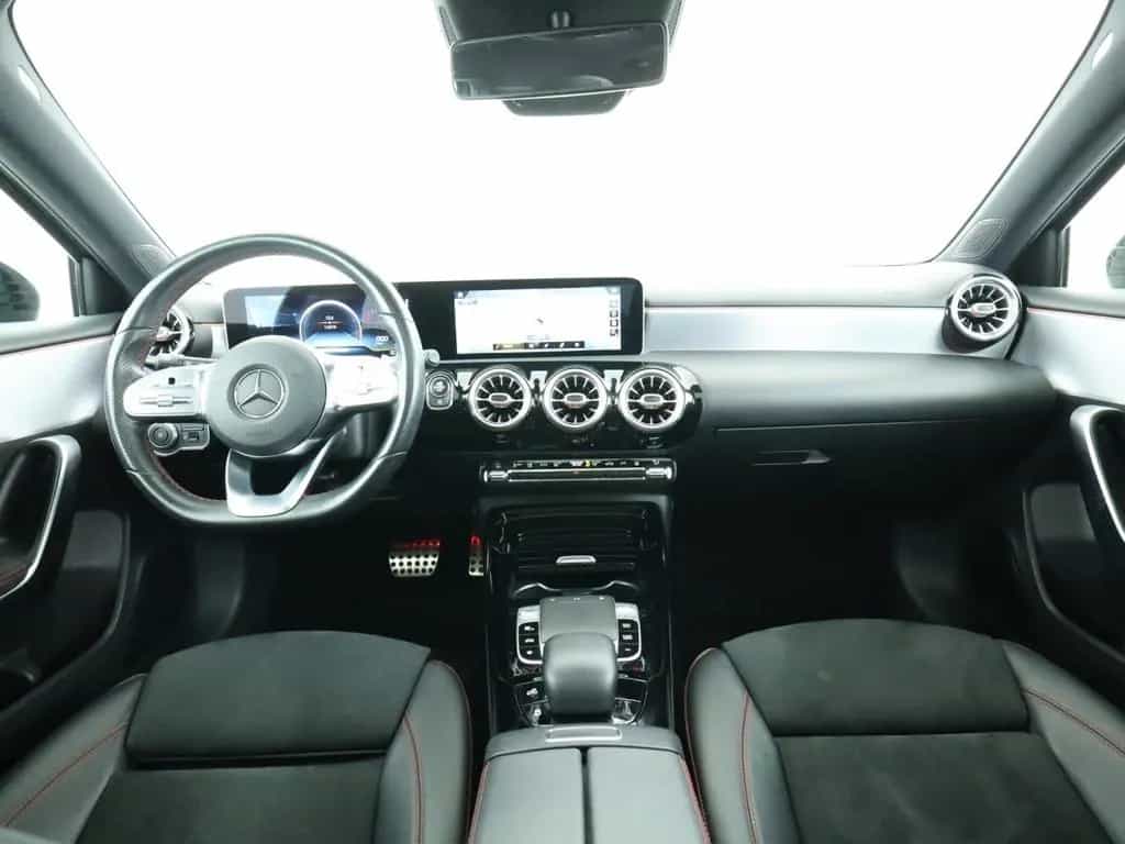 Mercedes-Benz A 35 AMG 4M Panorama*Multibeam*Standheizung*360° 10/2019-photo-18