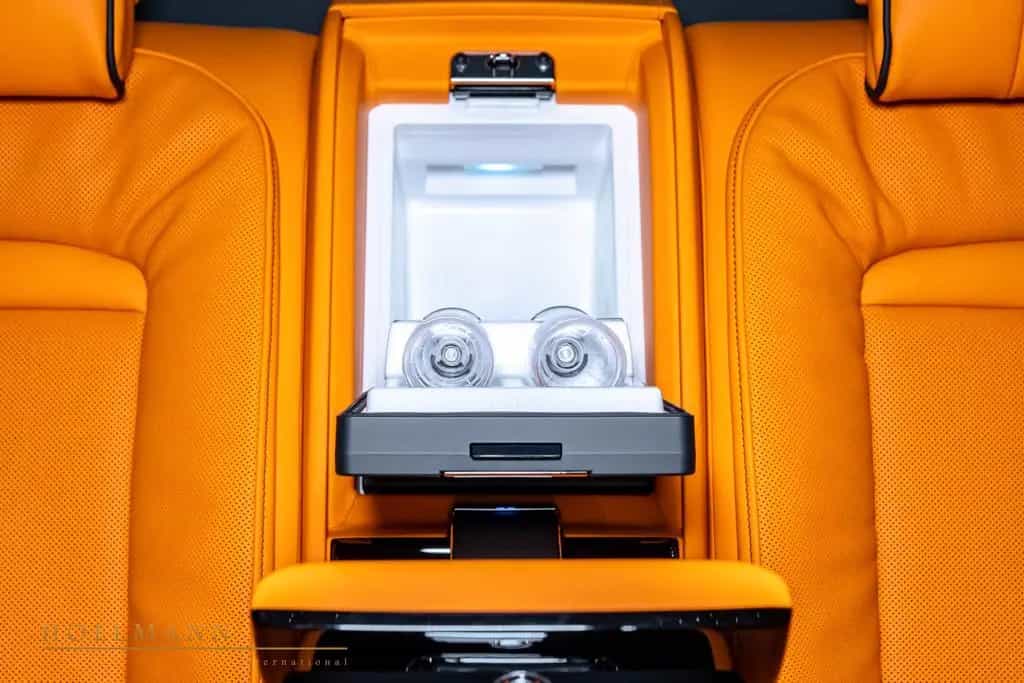 Rolls-Royce Cullinan SERIES II + 4SEATS + FACELIFT+ null-photo-22