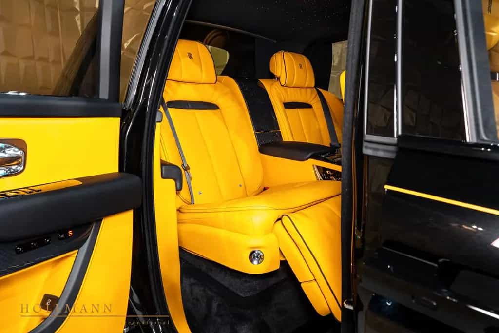 Rolls-Royce Cullinan SERIES II+BLACK BADGE+SANCTUARY SEATS+ null-photo-17