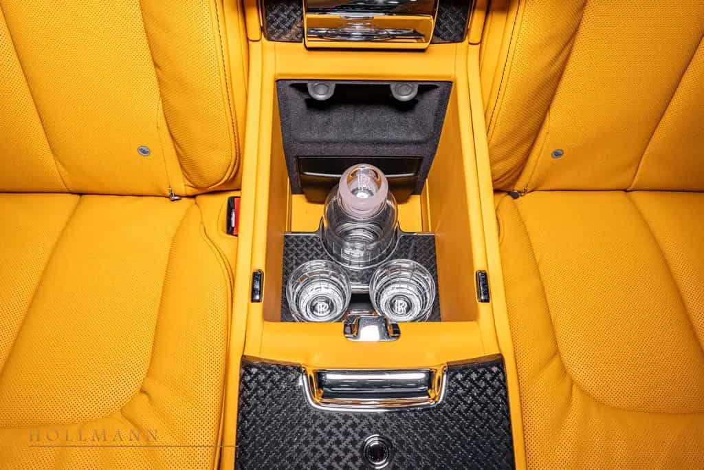 Rolls-Royce Cullinan SERIES II+BLACK BADGE+SANCTUARY SEATS+ null-photo-22