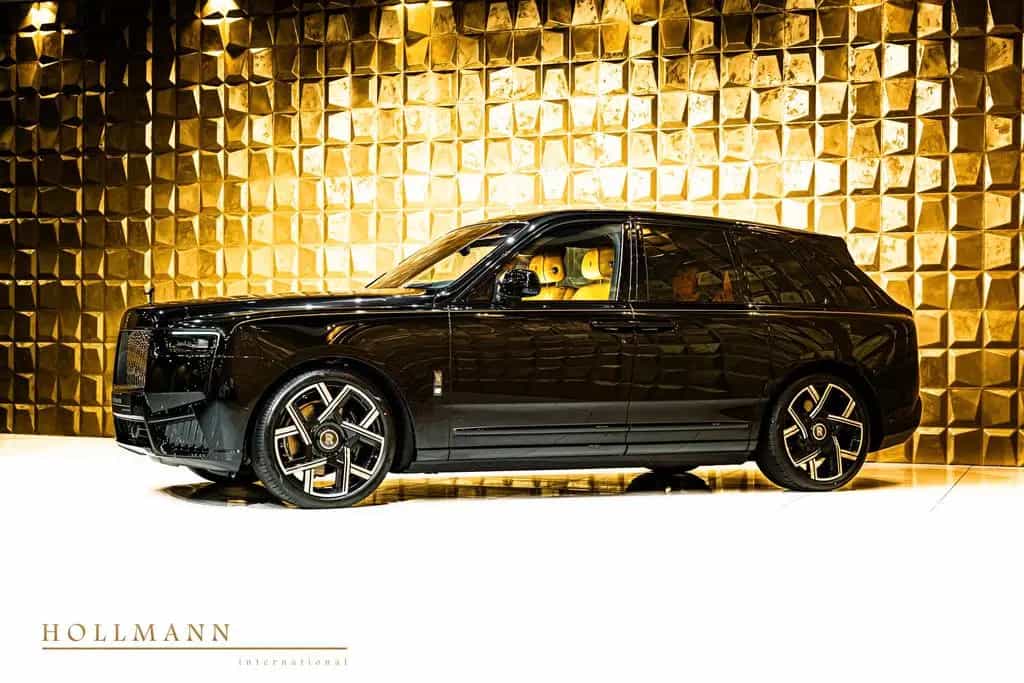 Rolls-Royce Cullinan SERIES II+BLACK BADGE+SANCTUARY SEATS+ null-photo-3