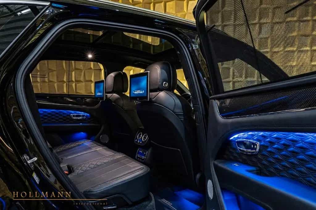 Bentley Bentayga Speed + MY2026 + 5 Seats + STOCK null-photo-9