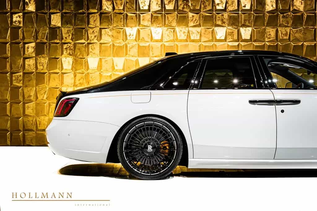 Rolls-Royce Ghost BLACK BADGE SERIES II + NOVITEC + null-photo-3