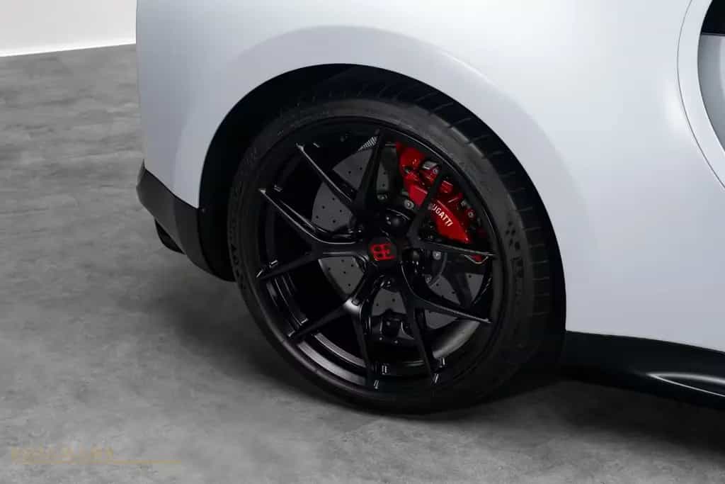 Bugatti Chiron SPORT + W16 + 8L + 1500 PS + CARBON 04/2022-photo-10